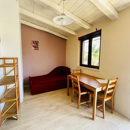 Bed and Breakfast Borgo Camicia In Барчеллона-Поццо-ди-Готто Экстерьер фото