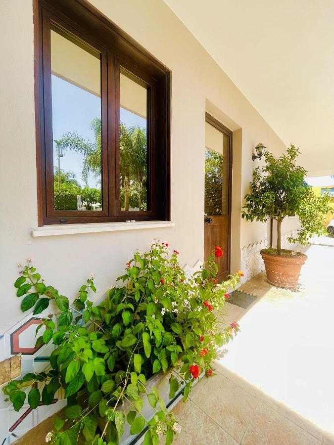 Bed and Breakfast Borgo Camicia In Барчеллона-Поццо-ди-Готто Экстерьер фото