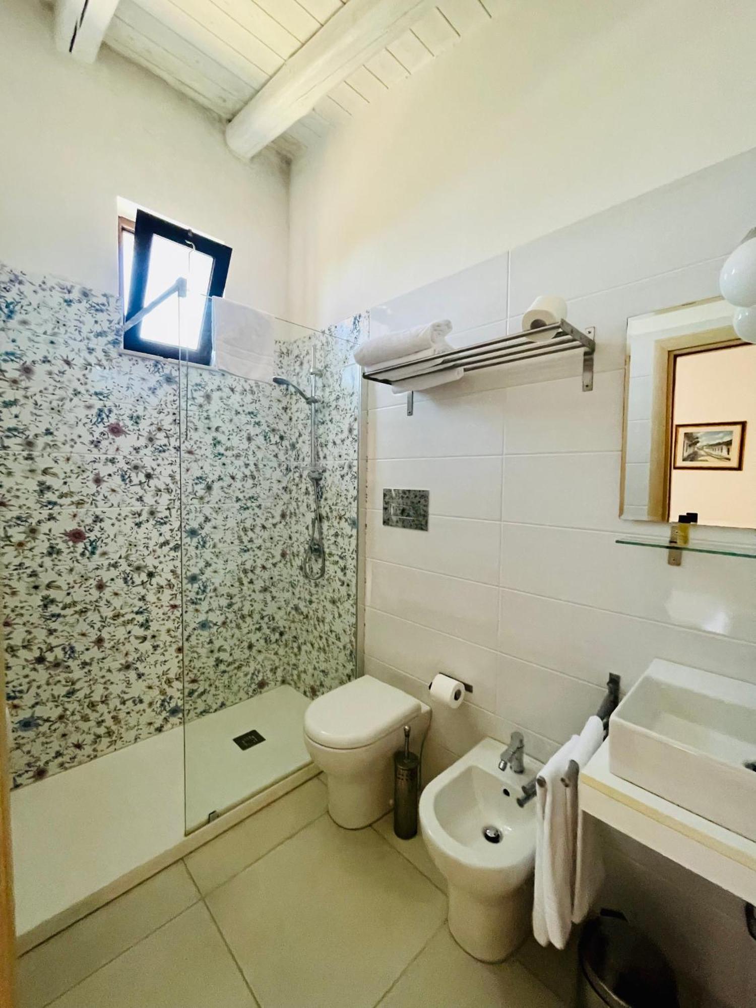 Bed and Breakfast Borgo Camicia In Барчеллона-Поццо-ди-Готто Экстерьер фото
