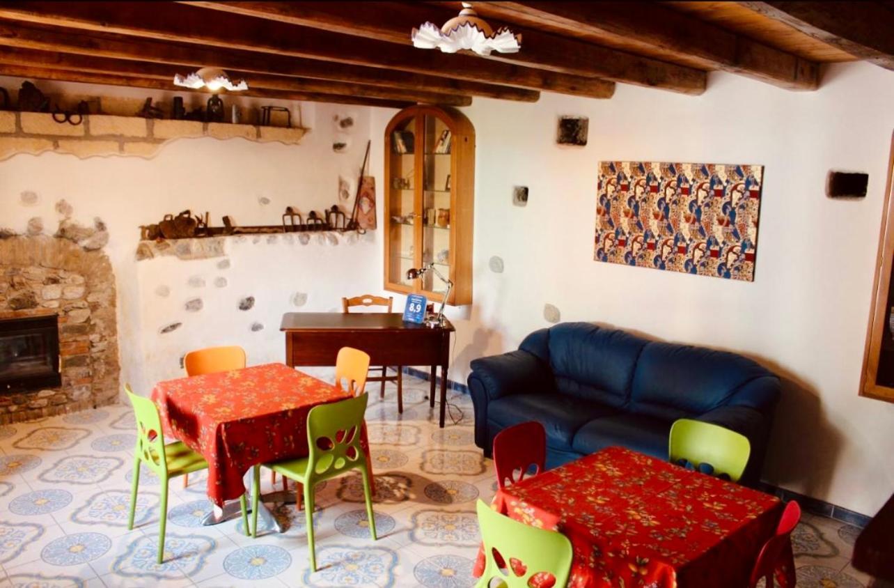 Bed and Breakfast Borgo Camicia In Барчеллона-Поццо-ди-Готто Экстерьер фото